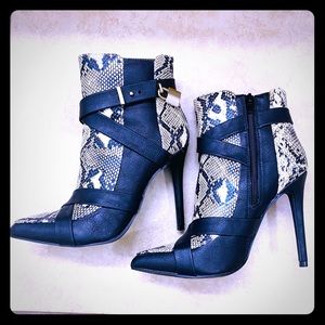 Stiletto boots